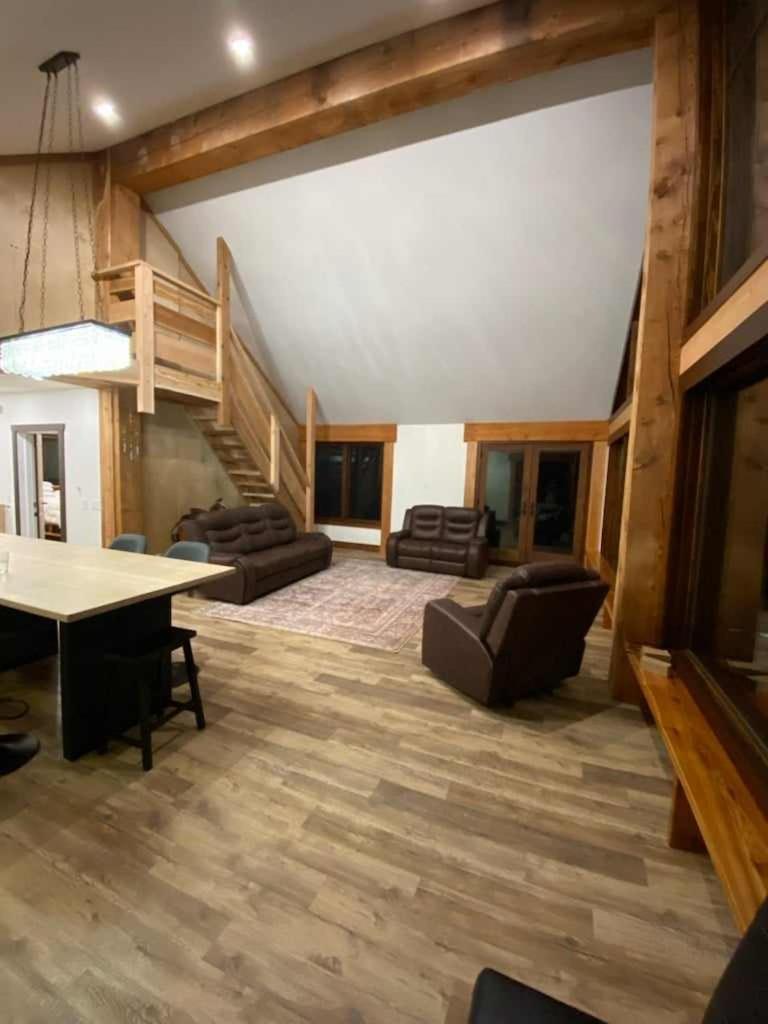 River Safari Bear Den Блу Ривър Екстериор снимка