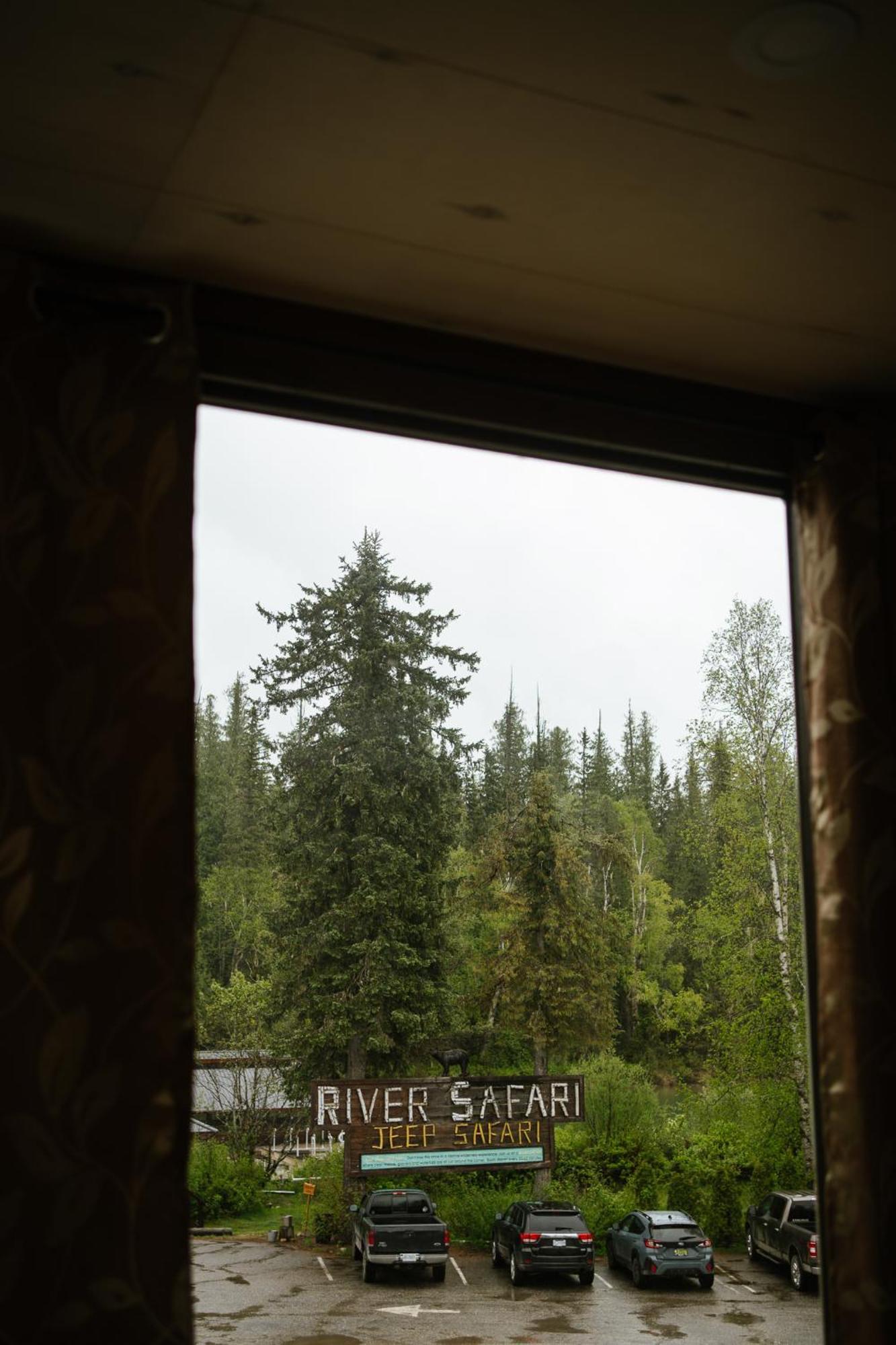 River Safari Bear Den Блу Ривър Екстериор снимка